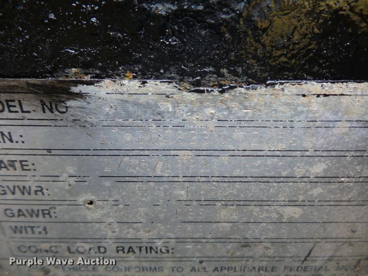 image for item L4503 1992 Trail King drop deck trailer