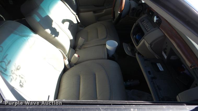 image for item DA0255 2002 Cadillac DeVille