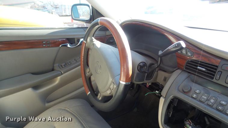 image for item DA0255 2002 Cadillac DeVille