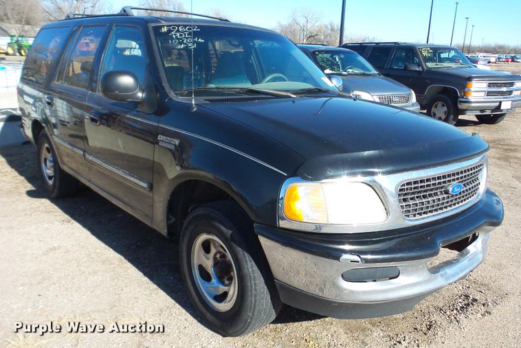 image for item DA0257 1997 Ford Expedition SUV