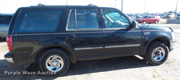 image for item DA0257 1997 Ford Expedition SUV