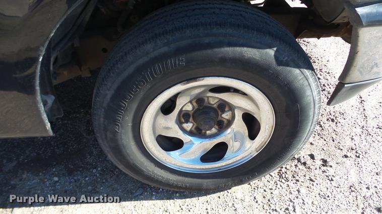 image for item DA0257 1997 Ford Expedition SUV