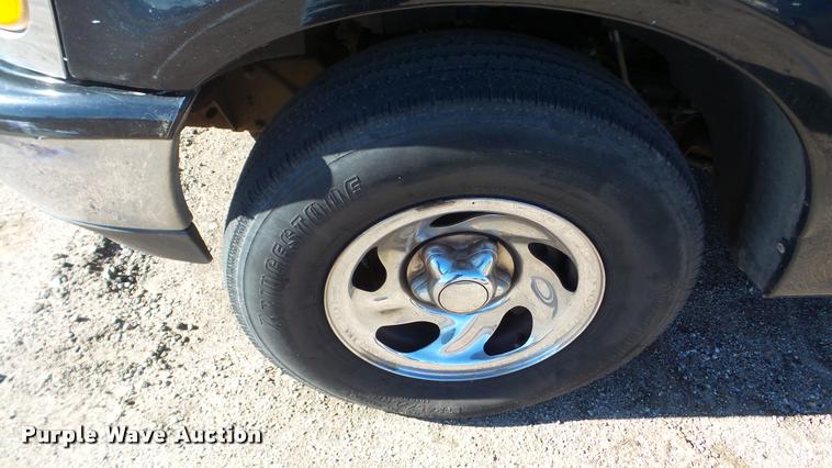 image for item DA0257 1997 Ford Expedition SUV