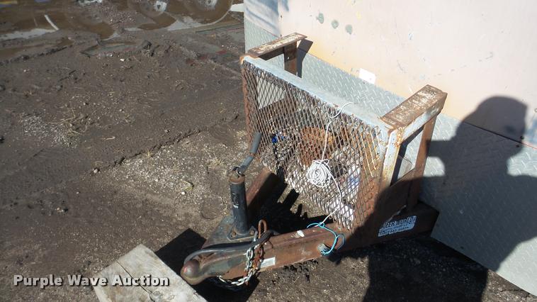 image for item DA0259 1997 US Cargo enclosed cargo trailer