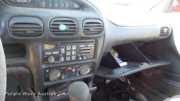 image for item DA0260 2001 Pontiac Grand Prix