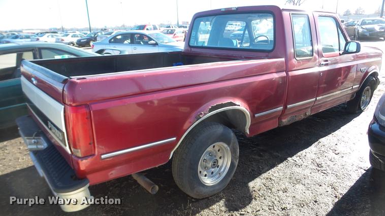 image for item DA0262 1995 Ford F150 SuperCab pickup truck