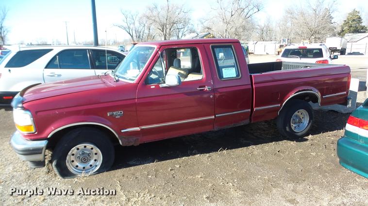 image for item DA0262 1995 Ford F150 SuperCab pickup truck