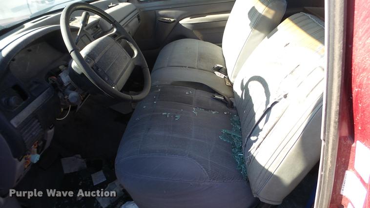 image for item DA0262 1995 Ford F150 SuperCab pickup truck