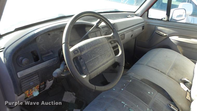 image for item DA0262 1995 Ford F150 SuperCab pickup truck