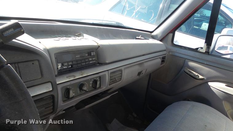 image for item DA0262 1995 Ford F150 SuperCab pickup truck