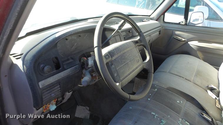 image for item DA0262 1995 Ford F150 SuperCab pickup truck