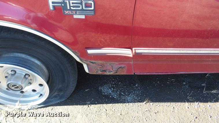 image for item DA0262 1995 Ford F150 SuperCab pickup truck