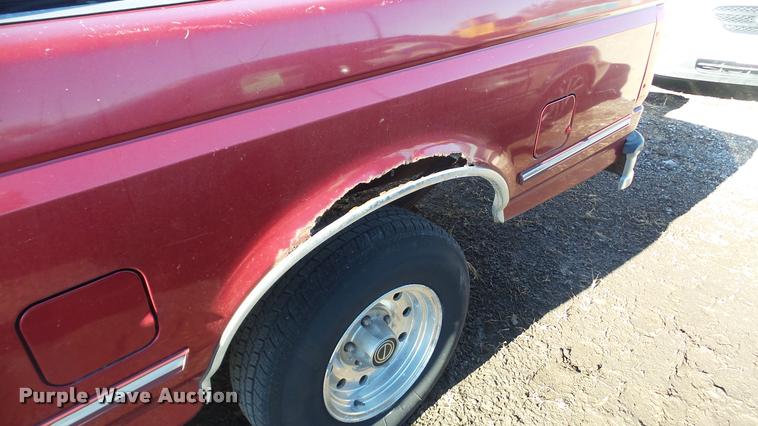image for item DA0262 1995 Ford F150 SuperCab pickup truck
