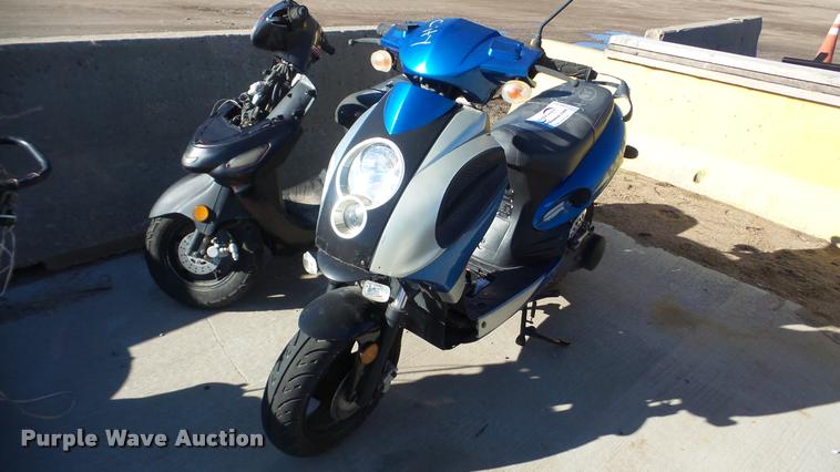 image for item DA0263 2014 Tao Tao moped