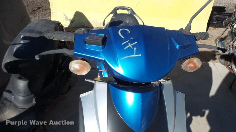 image for item DA0263 2014 Tao Tao moped