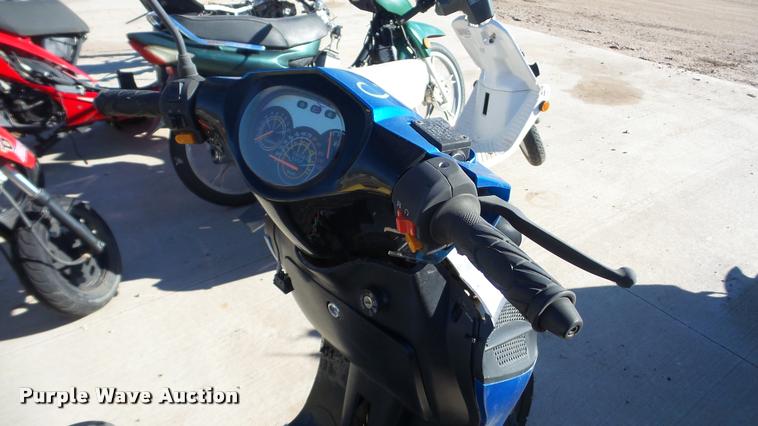 image for item DA0263 2014 Tao Tao moped