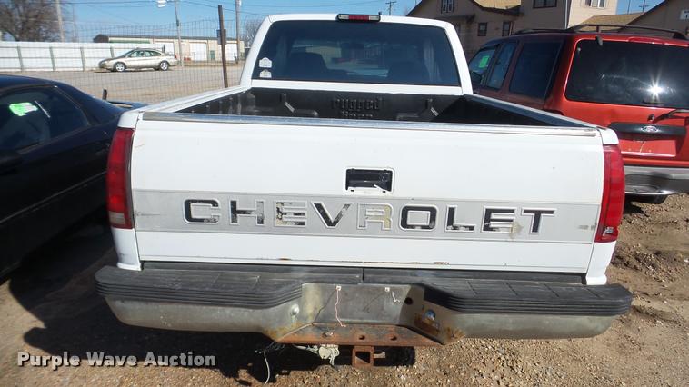 image for item DA0266 1994 Chevrolet 1500 Ext. Cab pickup truck