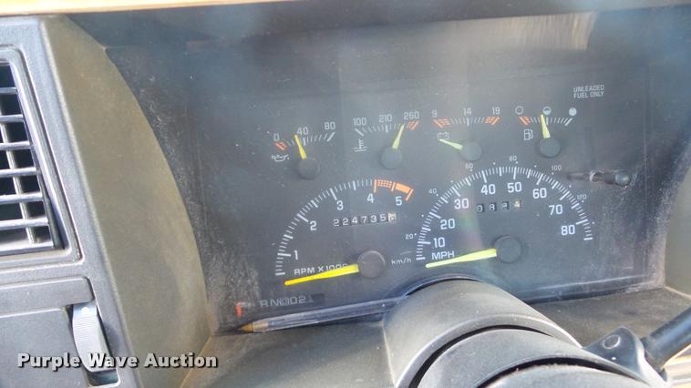 image for item DA0266 1994 Chevrolet 1500 Ext. Cab pickup truck