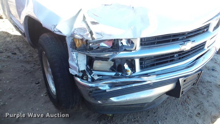 image for item DA0266 1994 Chevrolet 1500 Ext. Cab pickup truck