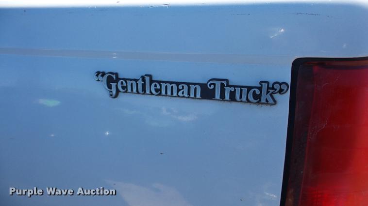 image for item DA0266 1994 Chevrolet 1500 Ext. Cab pickup truck