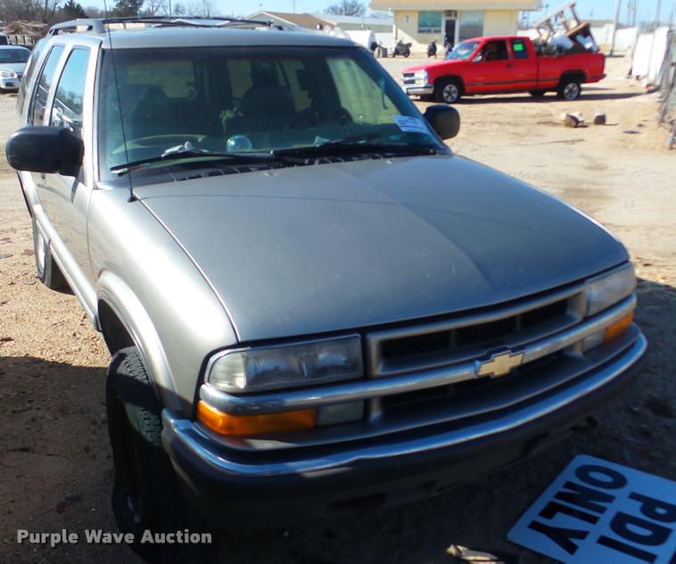 image for item DA0270 1999 Chevrolet Blazer SUV