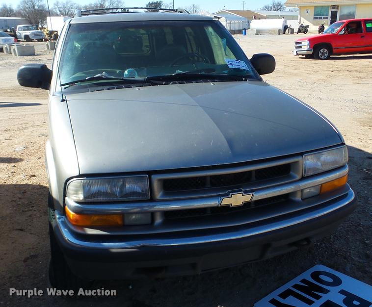 image for item DA0270 1999 Chevrolet Blazer SUV
