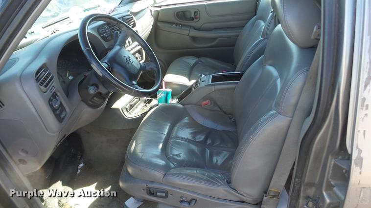 image for item DA0270 1999 Chevrolet Blazer SUV