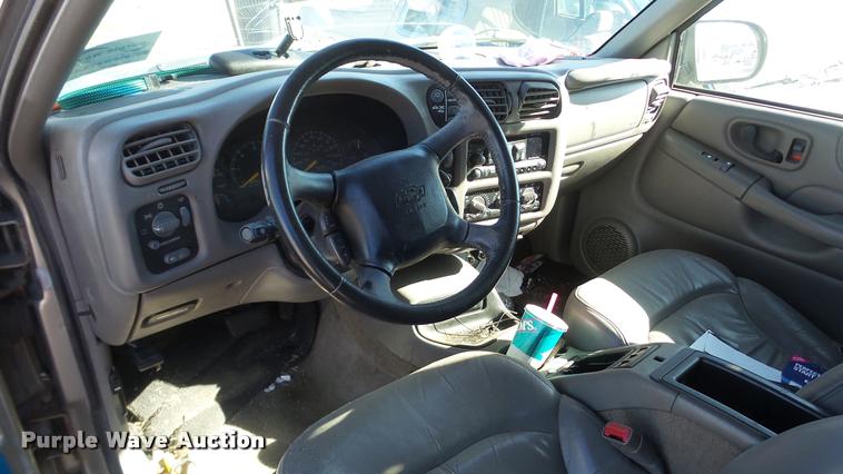 image for item DA0270 1999 Chevrolet Blazer SUV