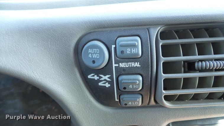 image for item DA0270 1999 Chevrolet Blazer SUV