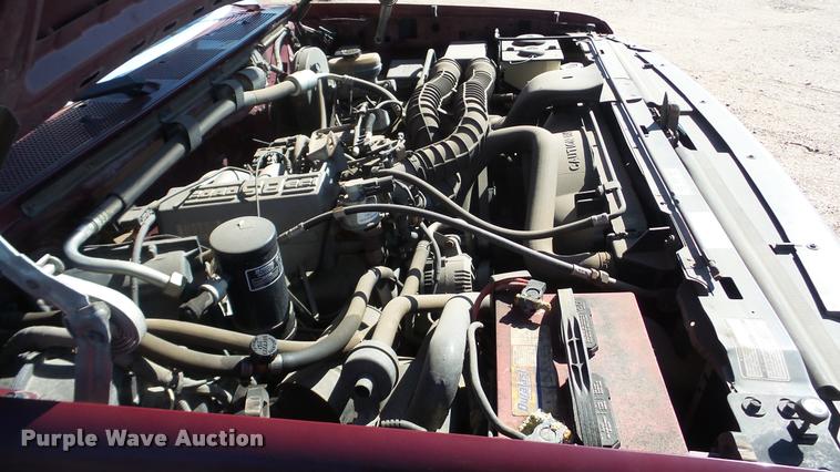 image for item DA0274 1993 Ford F150 pickup truck