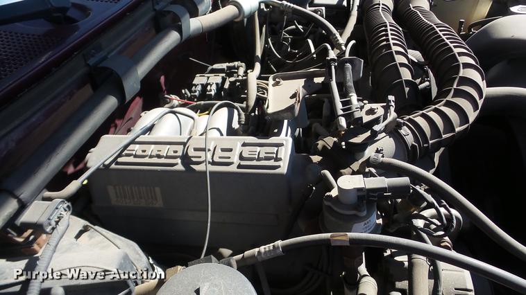 image for item DA0274 1993 Ford F150 pickup truck