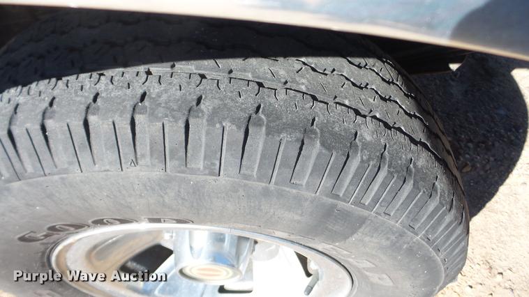 image for item DA0274 1993 Ford F150 pickup truck