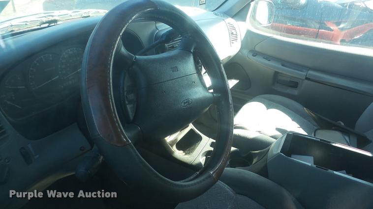 image for item DA0275 1998 Ford Explorer SUV