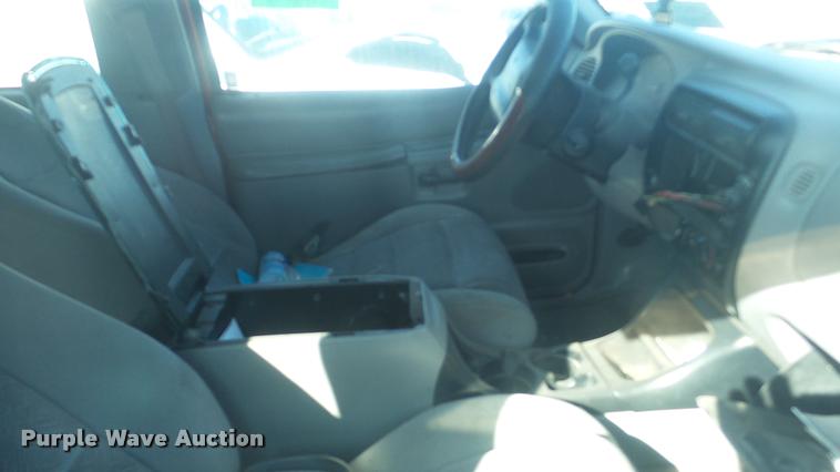 image for item DA0275 1998 Ford Explorer SUV