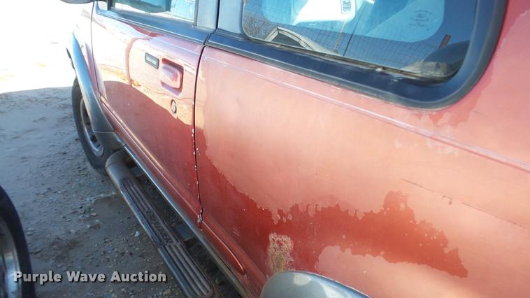 image for item DA0275 1998 Ford Explorer SUV