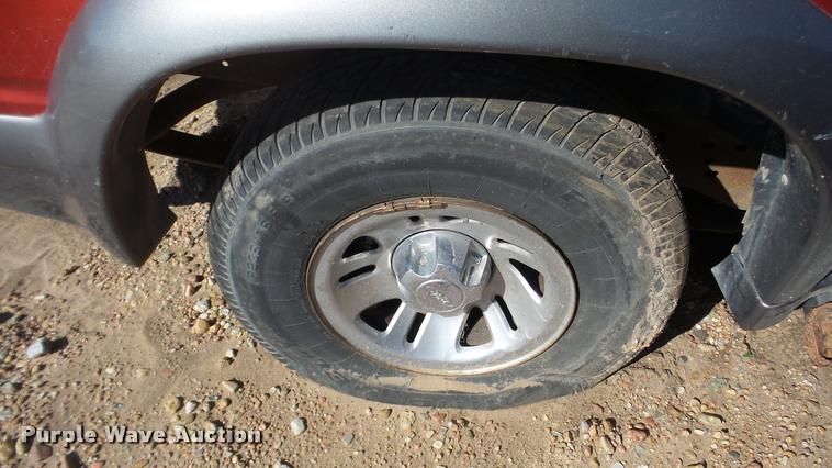 image for item DA0275 1998 Ford Explorer SUV