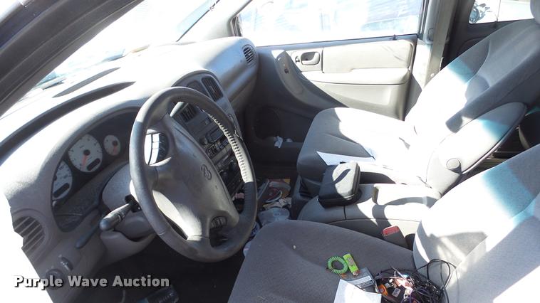 image for item DA0276 2003 Dodge Grand Caravan SUV