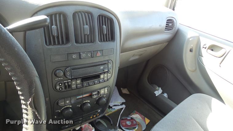 image for item DA0276 2003 Dodge Grand Caravan SUV