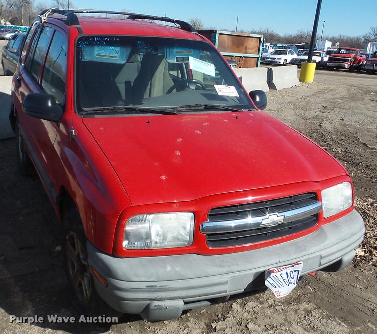 image for item DA0278 2002 Chevrolet Tracker SUV