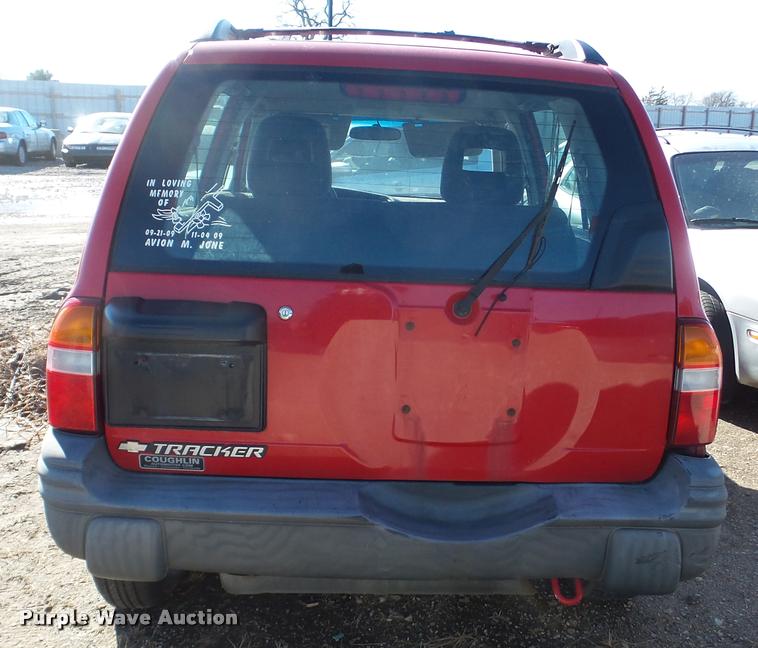 image for item DA0278 2002 Chevrolet Tracker SUV