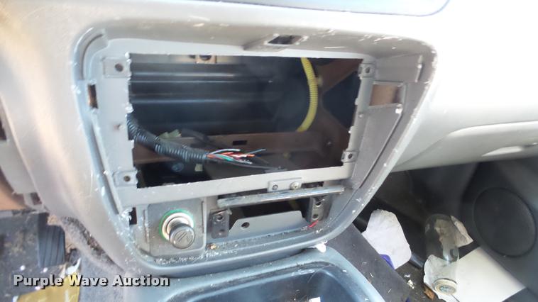 image for item DA0278 2002 Chevrolet Tracker SUV