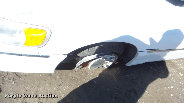 image for item DA0280 1998 Lincoln Town Car Signature