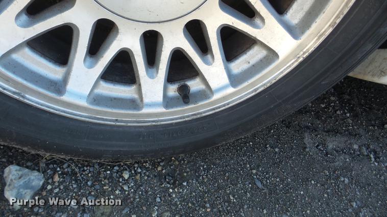 image for item DA0280 1998 Lincoln Town Car Signature