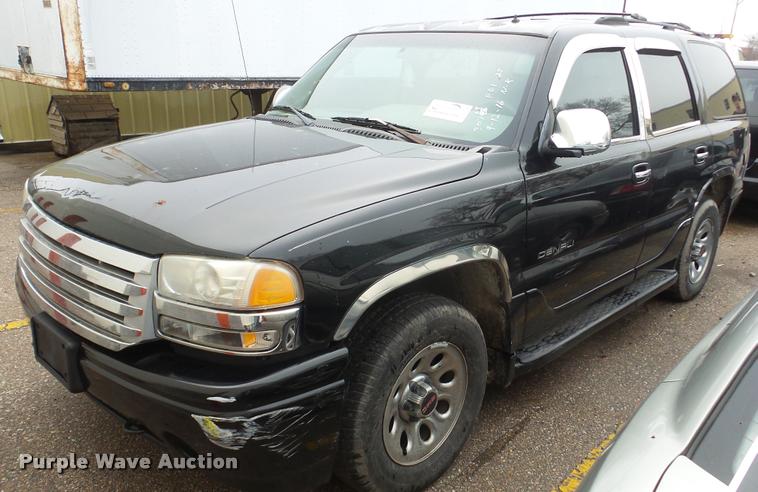 image for item DA2084 2002 GMC Yukon SUV