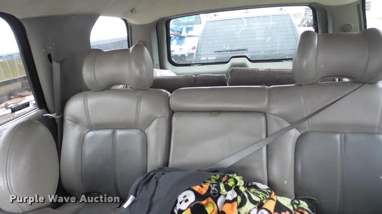 image for item DA2084 2002 GMC Yukon SUV