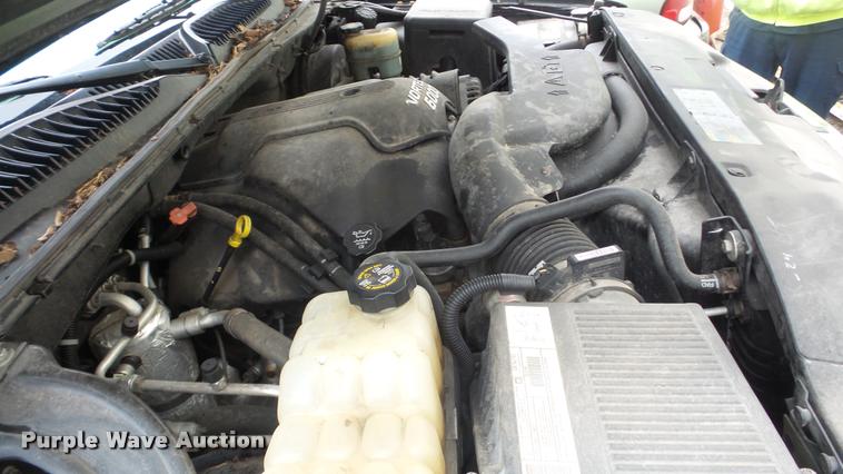 image for item DA2084 2002 GMC Yukon SUV