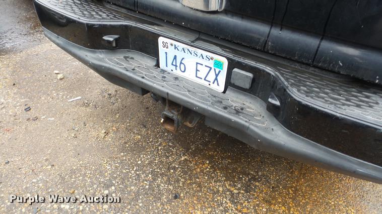 image for item DA2084 2002 GMC Yukon SUV