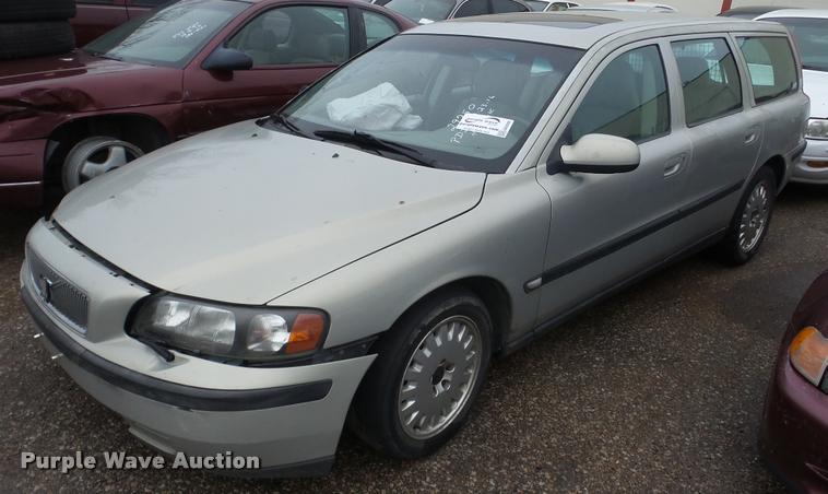 image for item DA2090 2001 Volvo V70