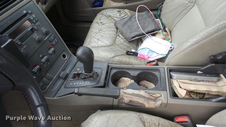 image for item DA2090 2001 Volvo V70