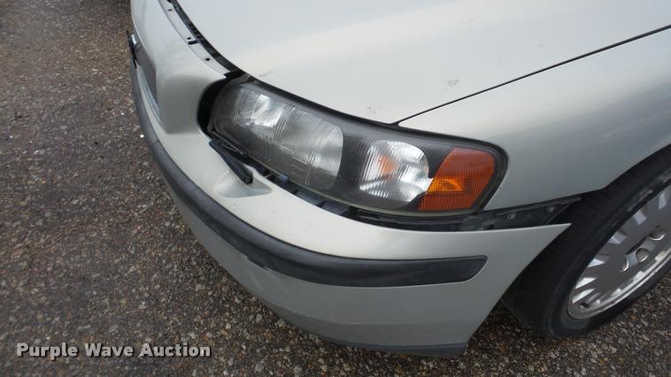 image for item DA2090 2001 Volvo V70